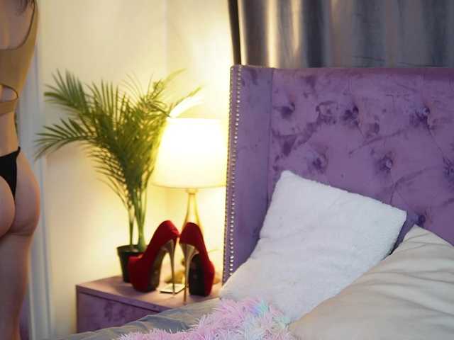 SaraiAngel's BongaCams show and profile