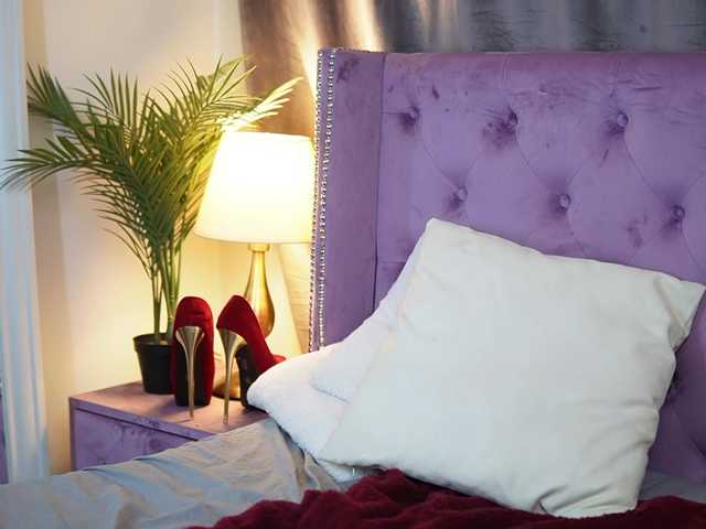 SaraiAngel's BongaCams show and profile