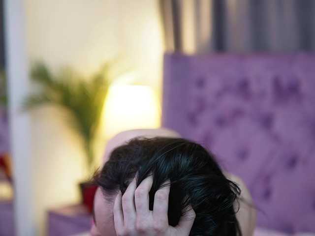 SaraiAngel's BongaCams show and profile