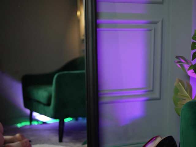 SaraiAngel's BongaCams show and profile