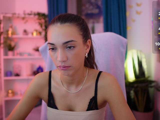  AlexisLovee chat room