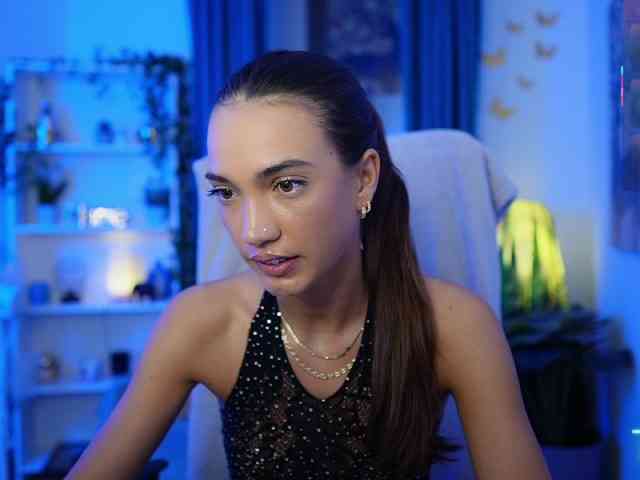 AlexisLovee AlexisLovee