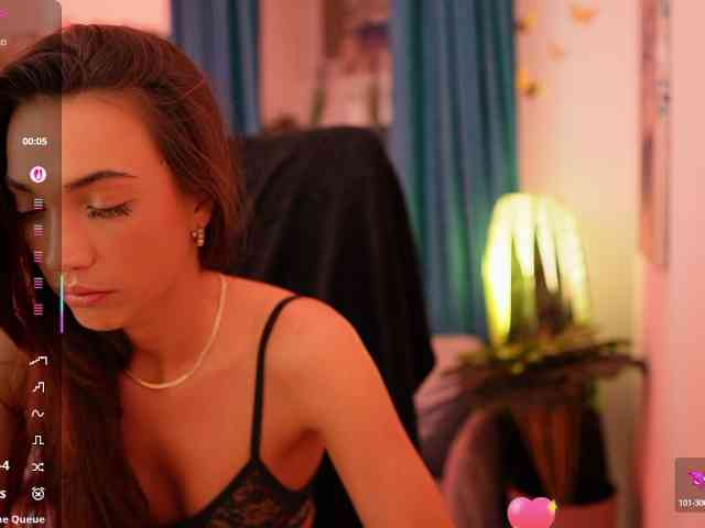 AlexisLovee webcam