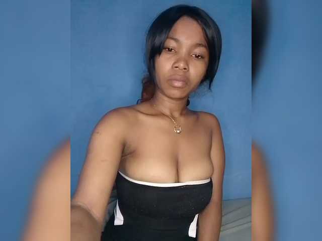 Candis69's BongaCams show and profile