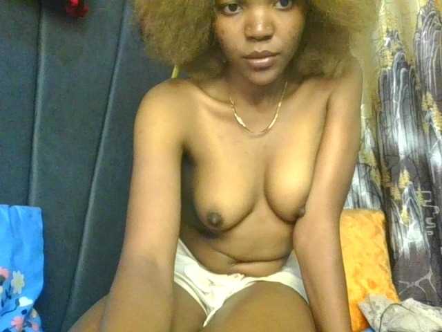 CloeMae webcam bongacams model stream image