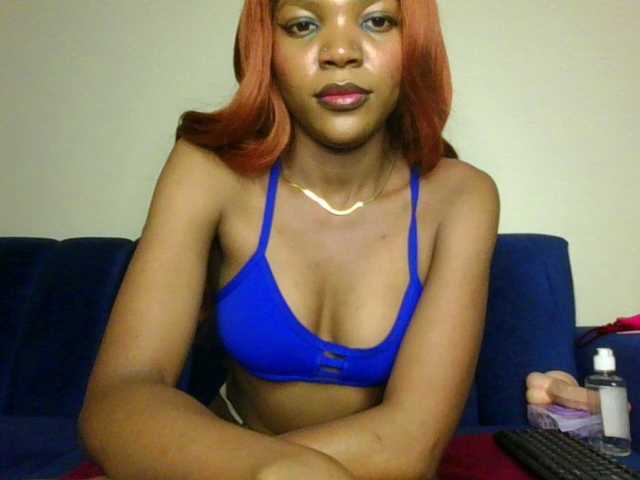 CloeMae's BongaCams show and profile