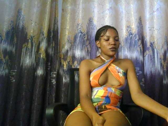 CloeMae webcam bongacams model stream image