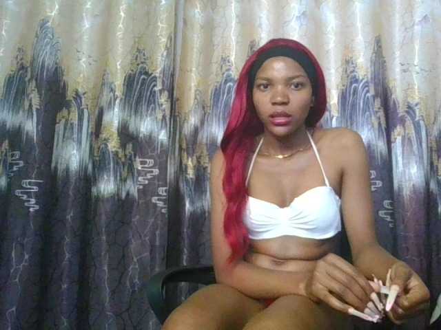 Sex chat gratuit in direct cu CloeMae pe BongaCams