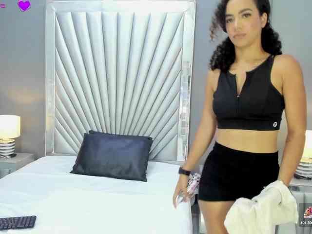 NahiaraGray webcam