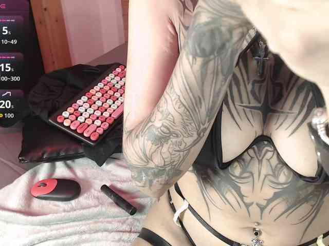 MavisManson MavisManson