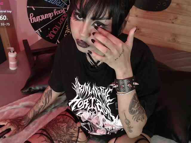 MavisManson MavisManson