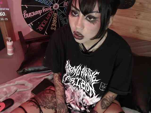 MavisManson MavisManson