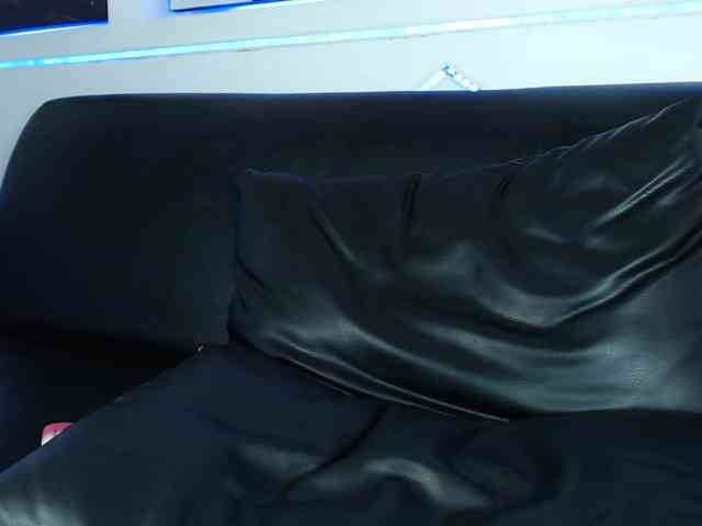 MavisManson webcam