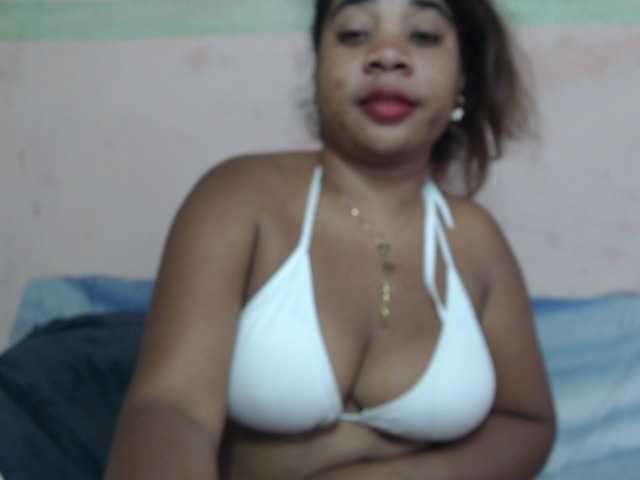 AlineEdena from BongaCams is Freechat