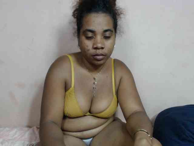 AlineEdena webcam