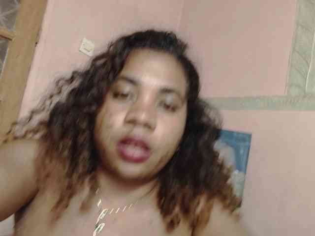 AlineEdena webcam
