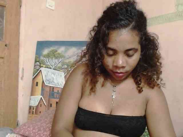 AlineEdena webcam