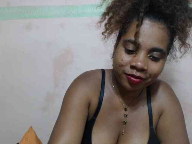 AlineEdena webcam