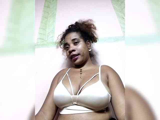 AlineEdena webcam