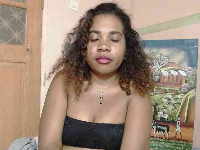 AlineEdena webcam