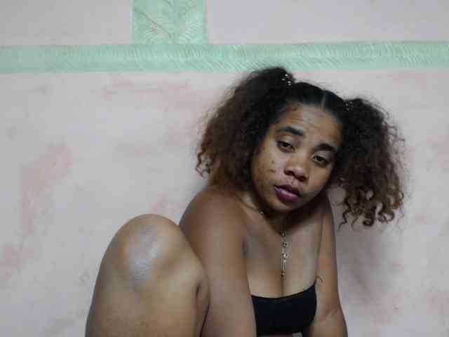 AlineEdena webcam