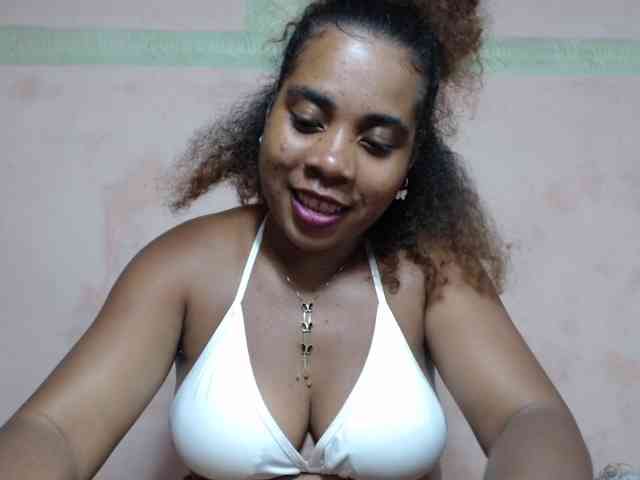 AlineEdena webcam