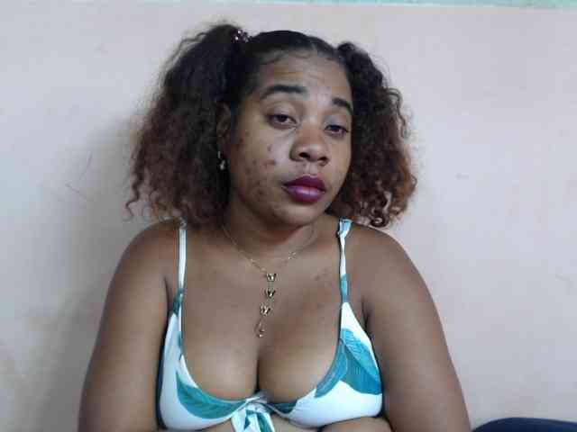 AlineEdena webcam