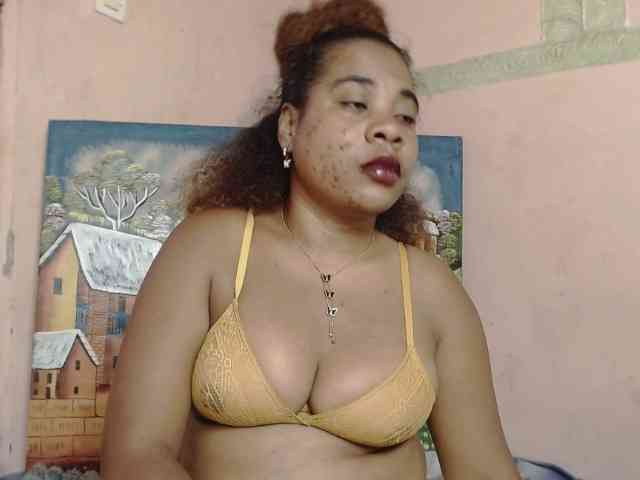 AlineEdena webcam