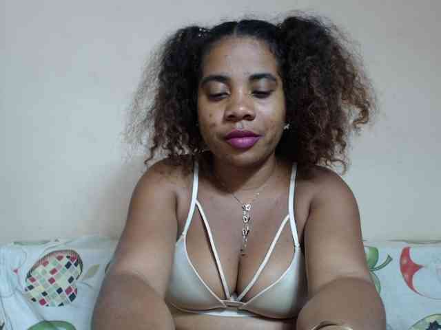 AlineEdena webcam