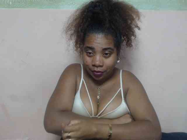 AlineEdena webcam