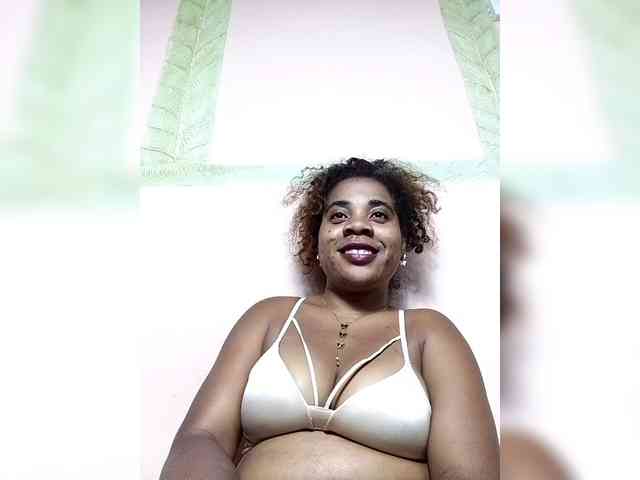 AlineEdena webcam