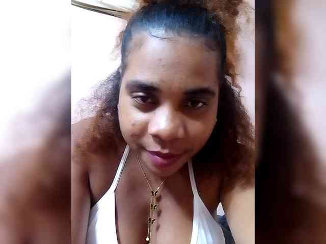 AlineEdena webcam