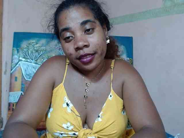 AlineEdena webcam