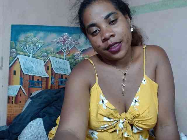 AlineEdena webcam