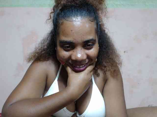 AlineEdena webcam