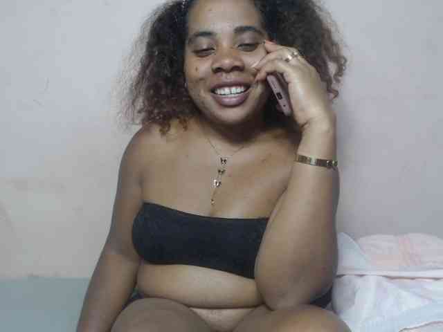AlineEdena webcam