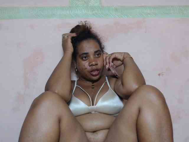 AlineEdena webcam
