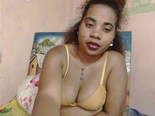 AlineEdena webcam
