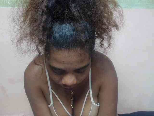 AlineEdena webcam
