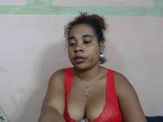 AlineEdena webcam
