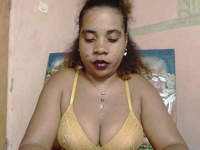 AlineEdena webcam