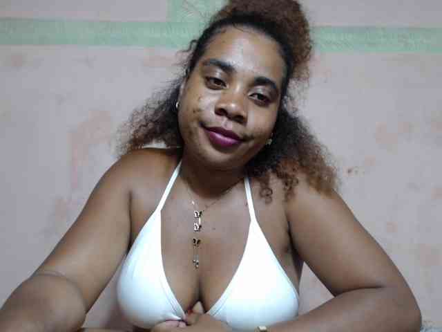 AlineEdena webcam