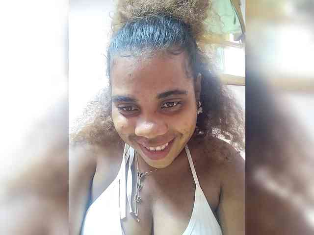 AlineEdena webcam