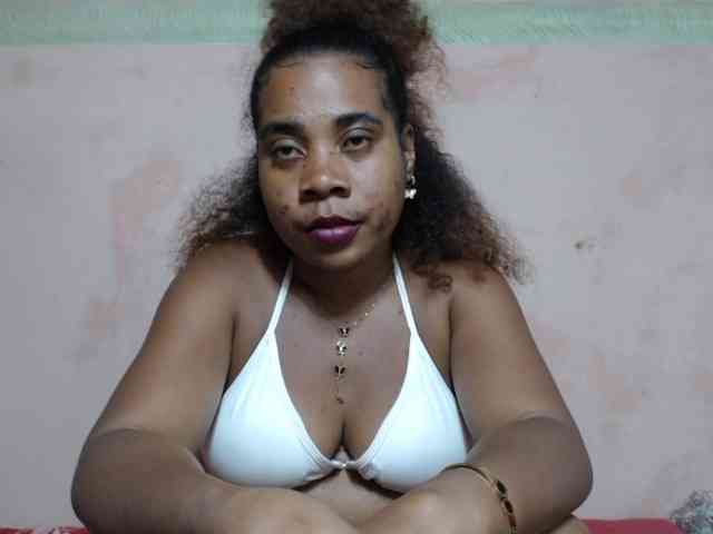 AlineEdena webcam