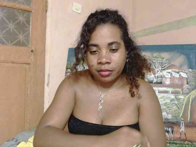 AlineEdena webcam