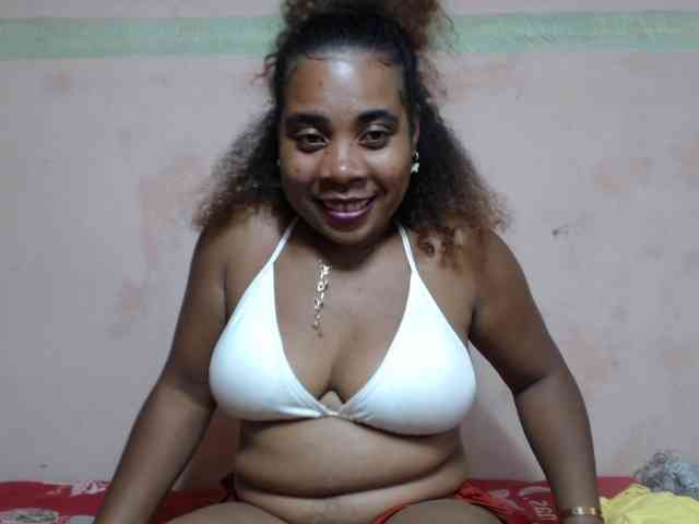 AlineEdena webcam