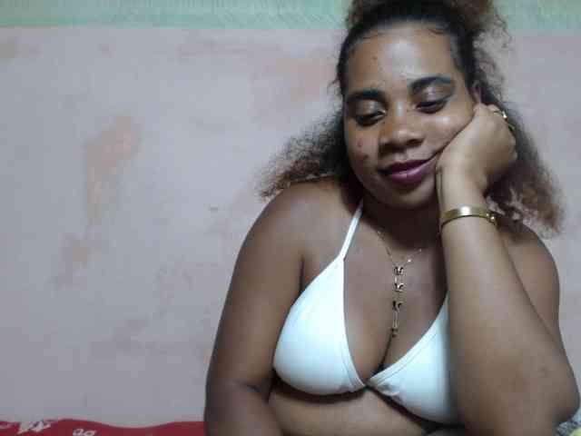 AlineEdena webcam
