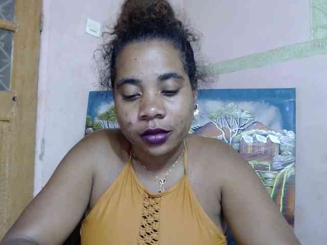 AlineEdena webcam
