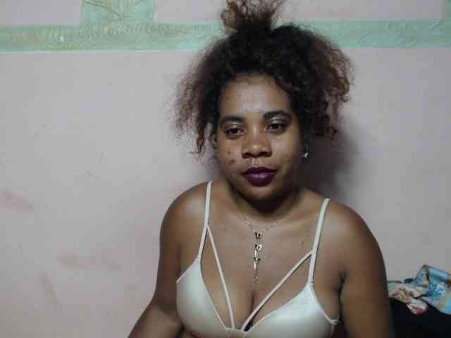 AlineEdena webcam