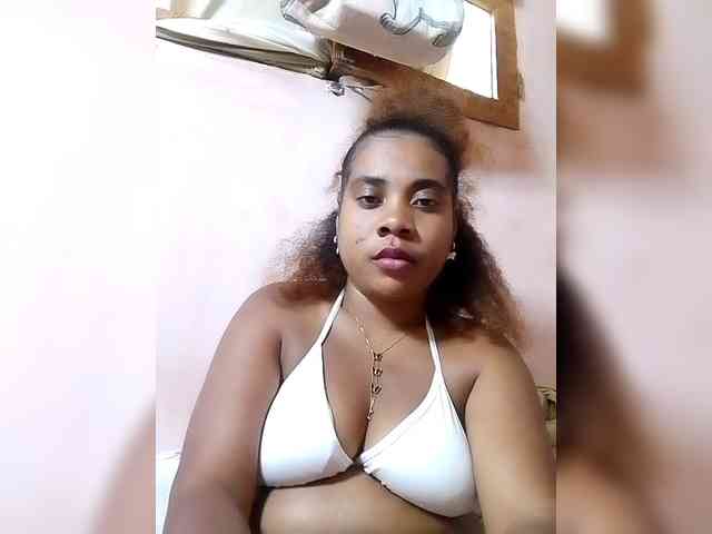AlineEdena webcam